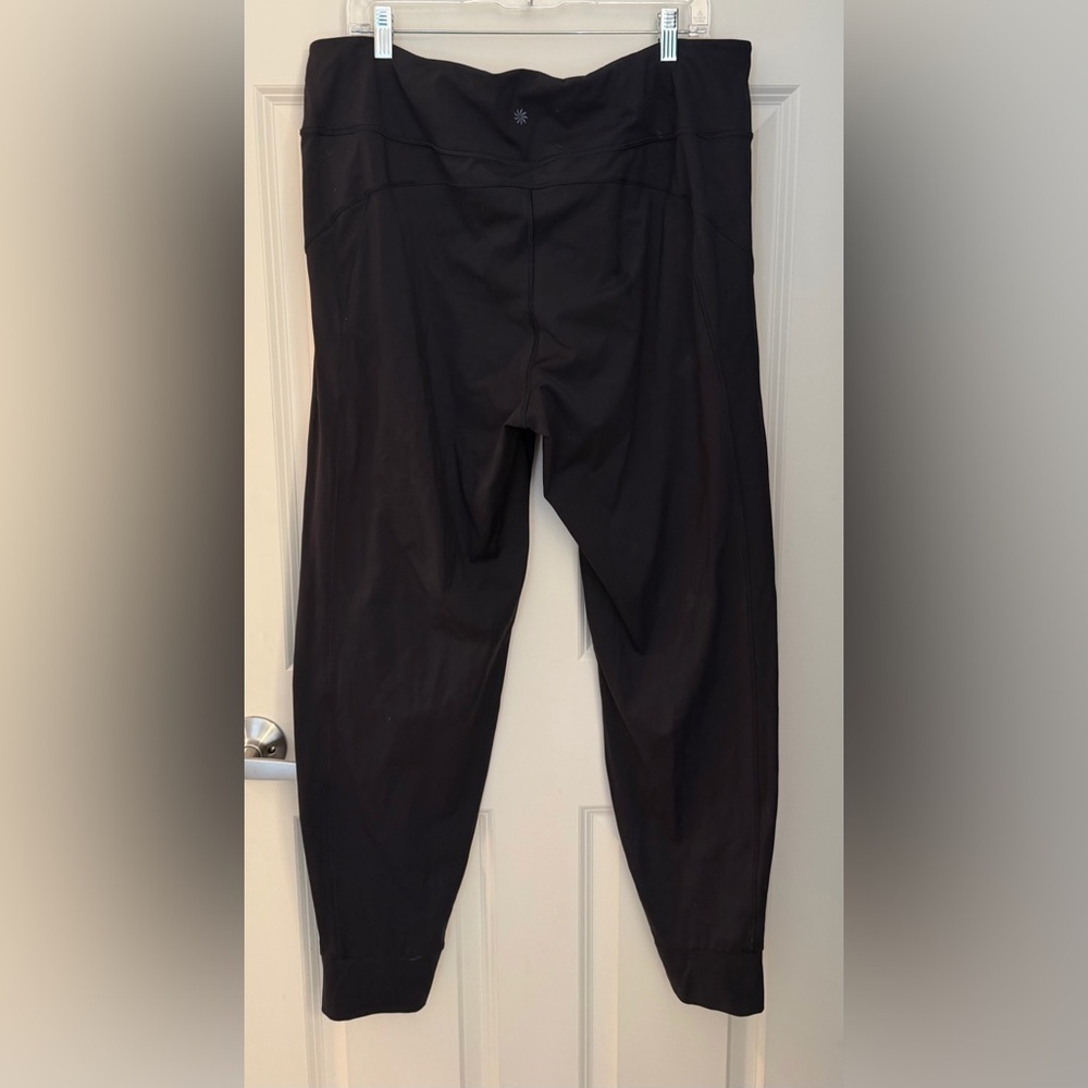 Athleta Distance Jogger in Black, Size XL Tall - Picture 5 of 10